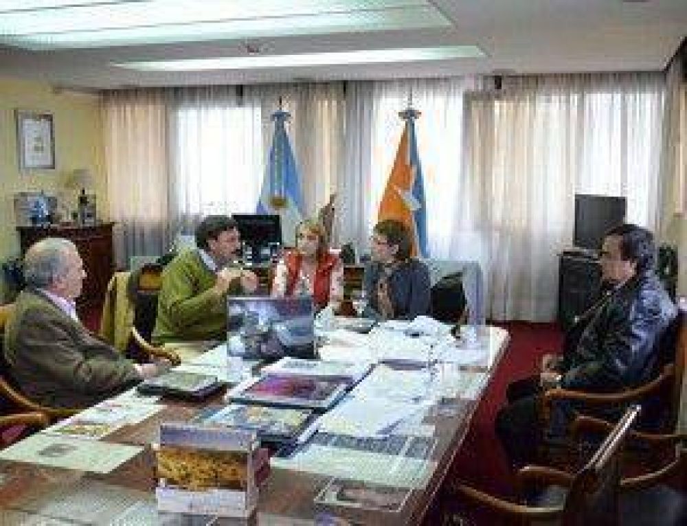 Gobierno suscribe esta semana el contrato para la ejecuci�n del Plan Director de Agua y Cloacas