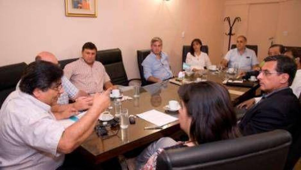 ENRE: la oposici�n prepara otro proyecto