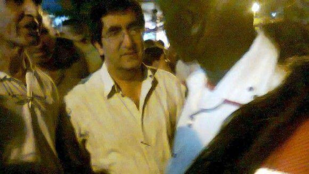  La presi�n de los vecinos hizo fracazar un operativo de agentes municipales