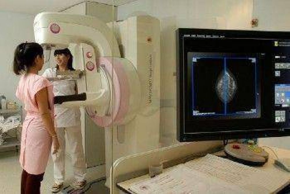 Miramar: En un a�o, m�s de 600 mujeres se realizaron una mamograf�a por 1� vez