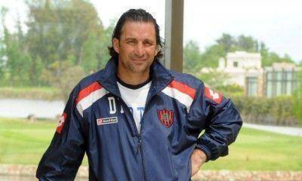 Pensando en Godoy Cruz, Pizzi prob� con Buffarini como lateral derecho