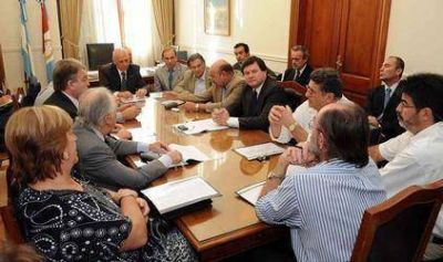 El Gobierno define si modifica el cronograma electoral en la provincia