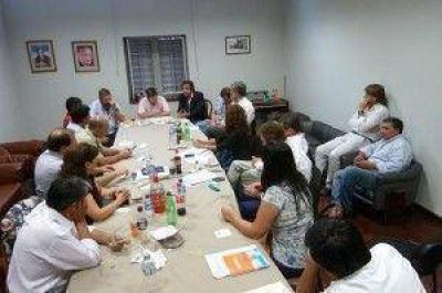 La UCR repudi� la represi�n a vecinos en Barrio Malvinas