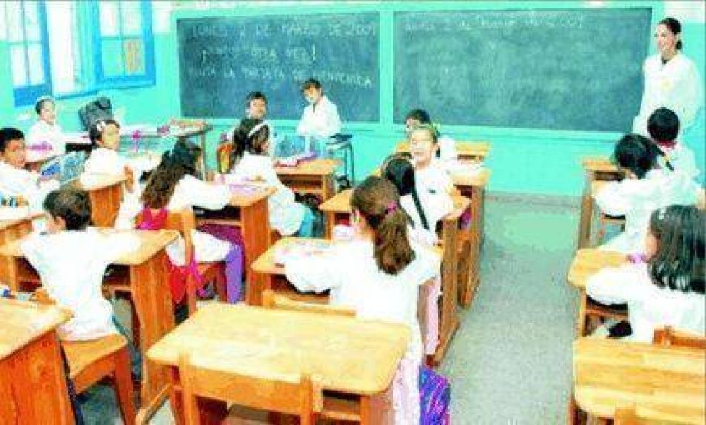 Chemes: �Nos piden m�s d�as de clases pero siguen agregando feriados"
