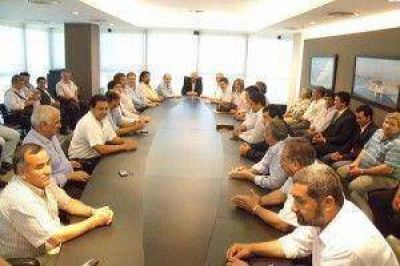 Intendentes ratificaron su lealtad a la conducci�n pol�tica de Insfr�n