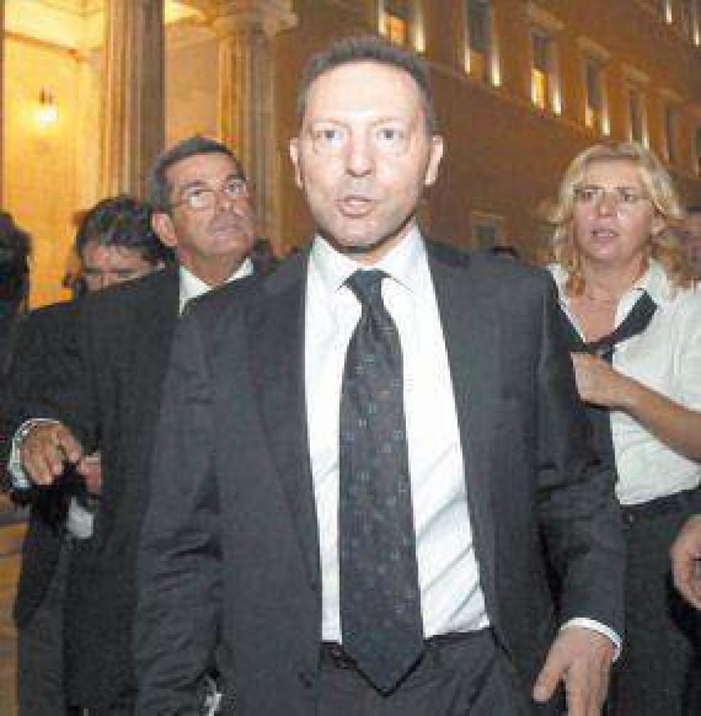 Grecia reclam� ayuda "urgente"