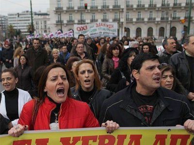 Atenas: un hombre muri� de un infarto durante las protestas