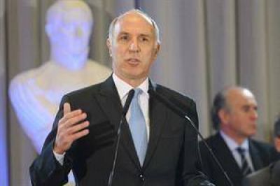 Lorenzetti: "No vamos a ceder a ninguna de las presiones que quieran ejercer"