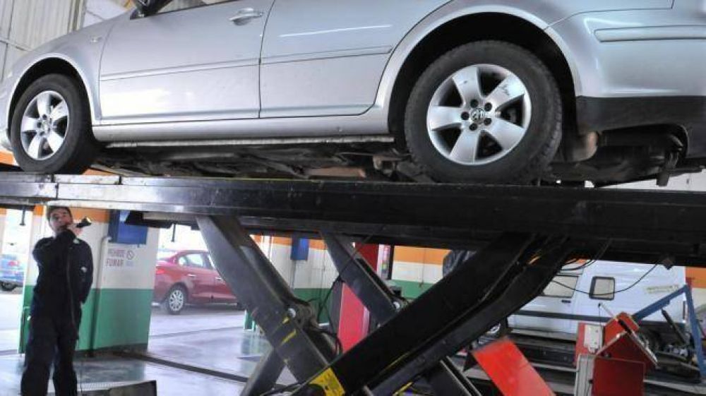Desde diciembre, el costo de la ITV ser� de 100 para autos particulares