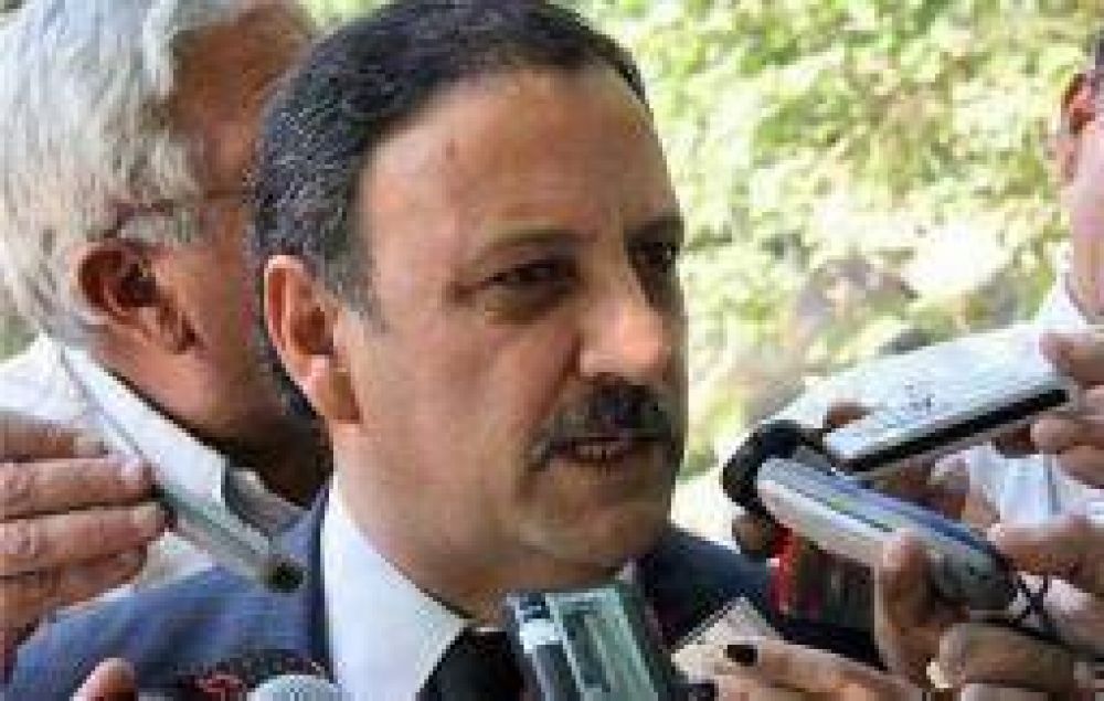 Quintela analiza la v�a judicial para reclamarle fondos a la provincia