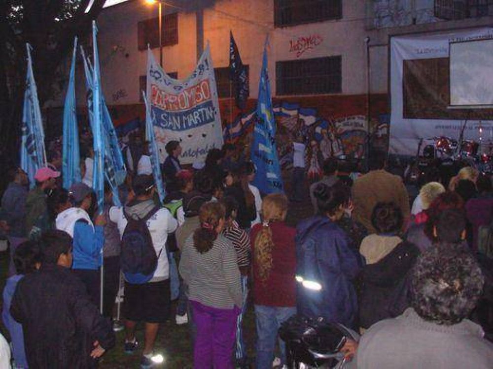 La Juventud katopodista conmemor� el D�a de la Lealtad