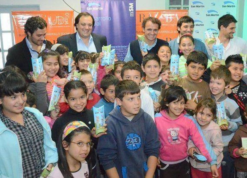Katopodis y Ferr� entregaron m�s prestaciones sociales en San Mart�n