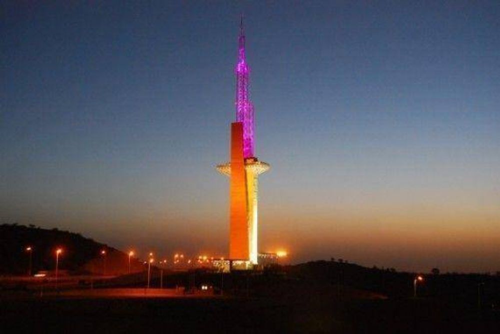 Iluminar�n de rosa el Hito del Bicentenario por la lucha contra el c�ncer de mama