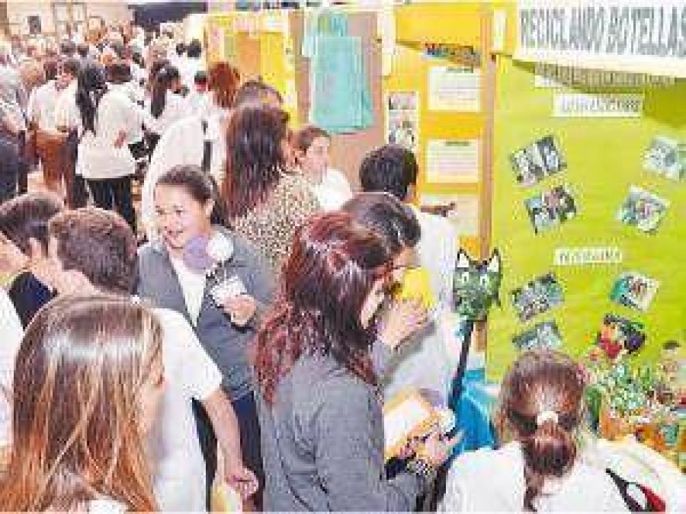 Los alumnos compiten en la Feria Provincial de Ciencias