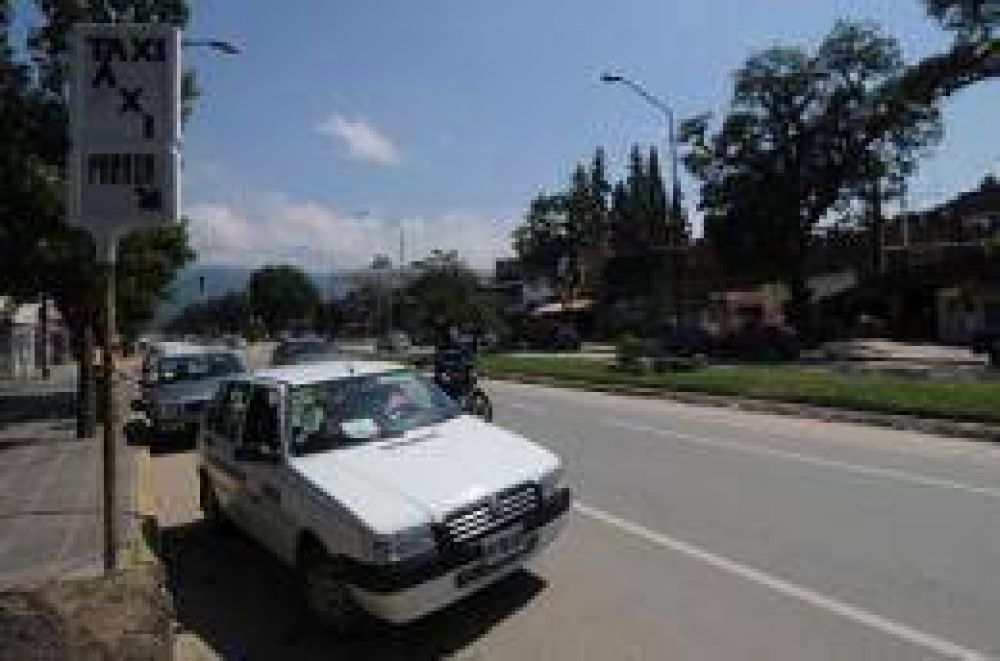 Dos ciudades suben el 45% la tarifa de taxis
