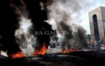 No se pudo circular por el puente Lucas C�rdoba