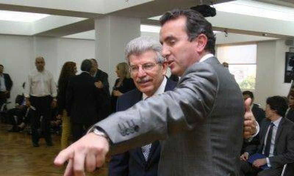 El Presidente del Banco de la Naci�n estuvo en Mendoza y firm� tres convenios
