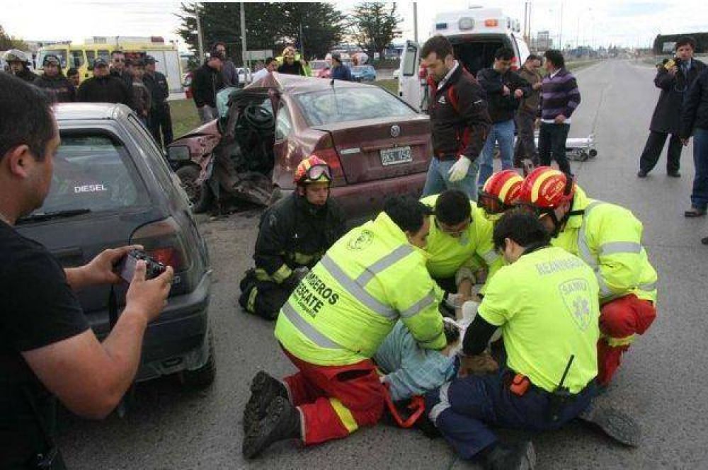 Fallece pareja argentina en violento accidente en Punta Arenas