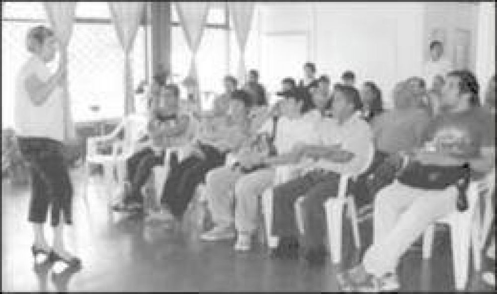 Capacitaron voluntarios para la Junta de Protecci�n Civil de Eldorado