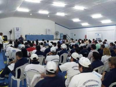 Respaldo nacional a gesti�n local del Centro de Empleados de Comercio