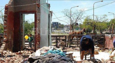 Todav�a quedan viviendas destruidas en Barranquitas