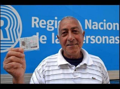 El cami�n-fabrica de los DNI realiz� 2.300 tr�mites en 5 d�as en Paran�