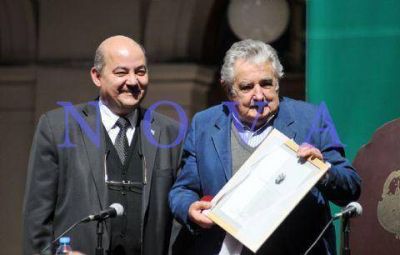 "Pepe" Mujica en La Plata: �La mejor manera que tienen para debilitarnos es dividirnos�