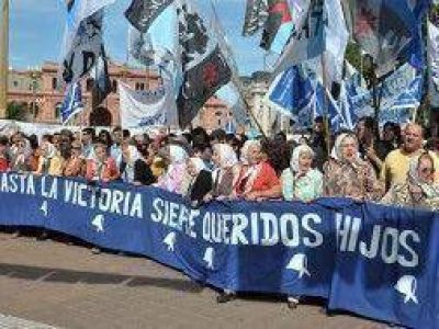 En la ronda 1800 de Madres, Hebe sostuvo que "Moyano es el candidato de la derecha"