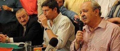 Despu�s de vencer a Kirchner, el gobernador Brizuela del Moral le pidi� la renuncia a todos sus ministros