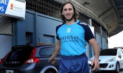 "Para ser candidatos, primero hay que hacer m�ritos", asegur� el DT de Racing