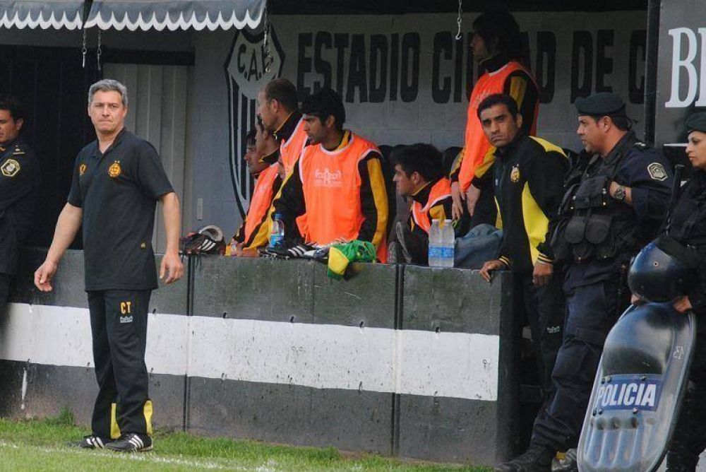 Flandria no pudo en Caseros y cay� con Estudiantes