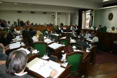 Concejales repudiaron la agresi�n f�sica contra la funcionaria Ver�nica Barbieri