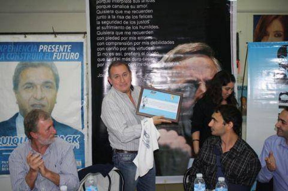 Metaza: �La juventud es el motor de este cambio y la profundizaci�n del modelo en Argentina�