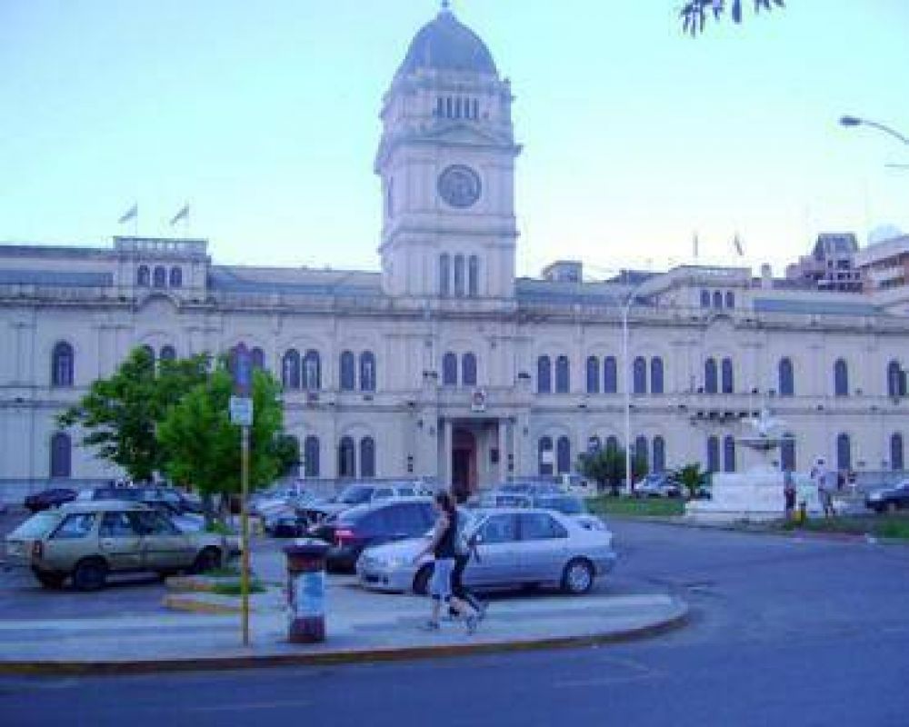 El aumento salarial depende de que se produzcan �mayores recursos�