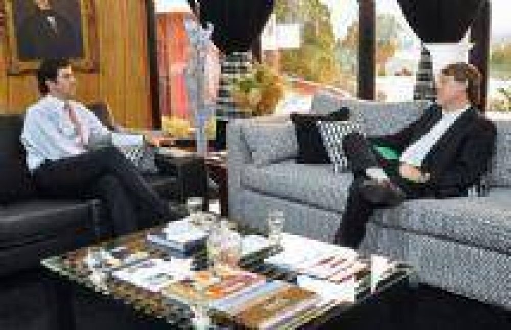 Juan Manuel Urtubey recibi� a Ricardo Forster en la Casa de Gobierno