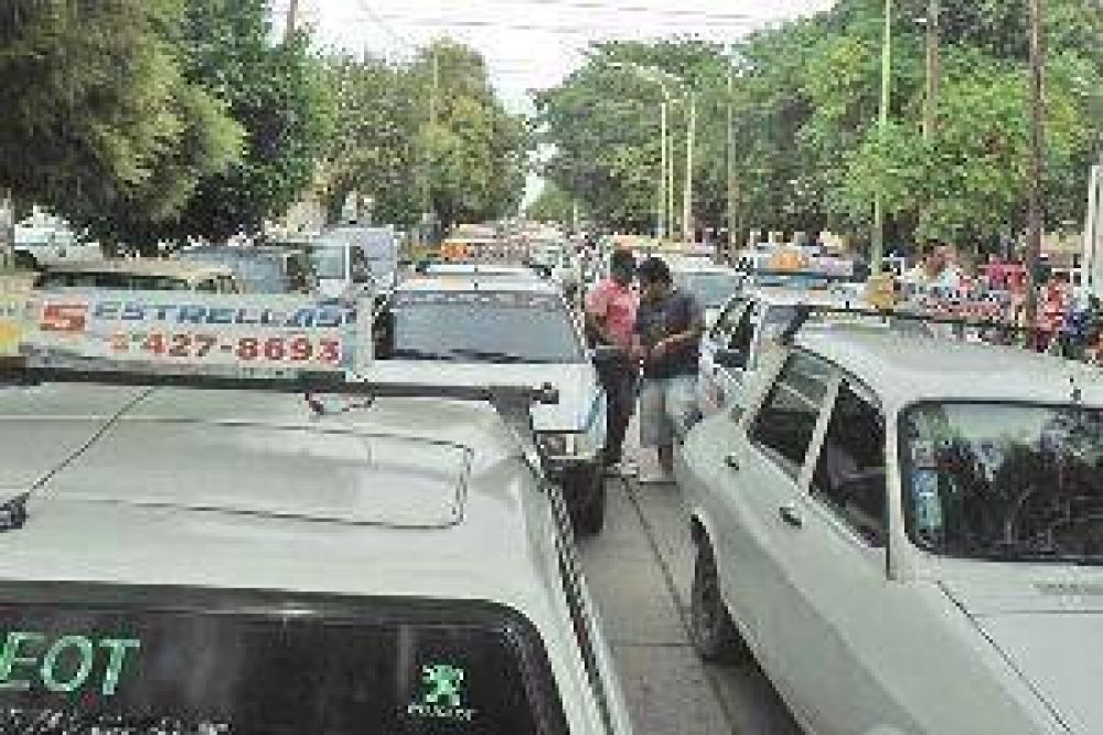 Por la competencia desleal, remiseros amenazan con volver a las protestas