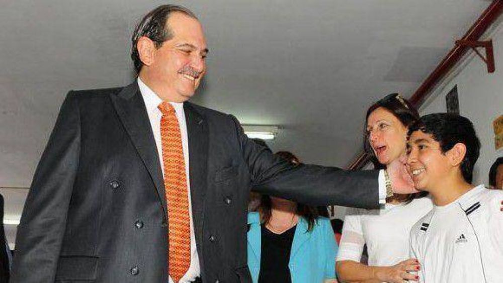  Alperovich anunci� que aplicar� un reval�o inmobiliario del 25 por ciento