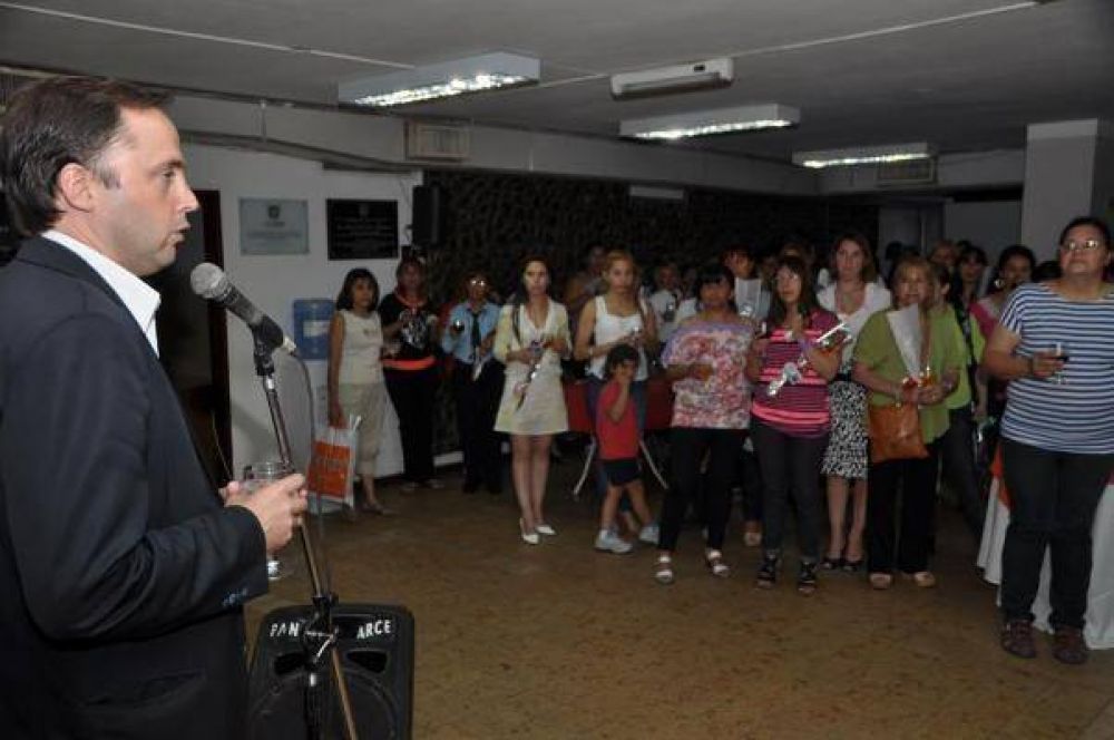 La C�mara de Senadores homenaje� a las madres