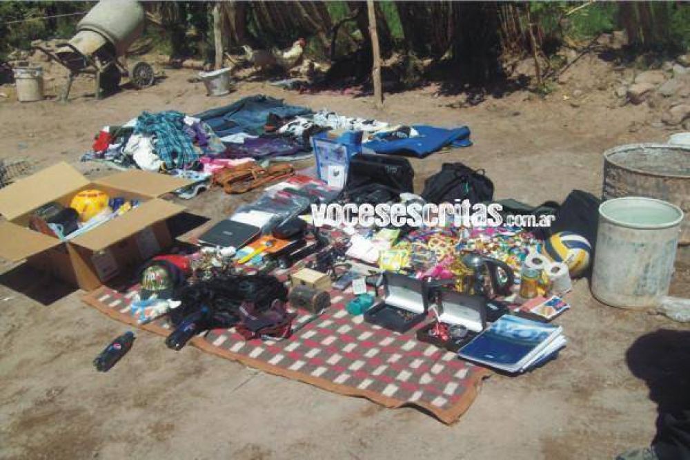 La Polic�a desbarat� banda de delincuentes que rob� en una escuela
