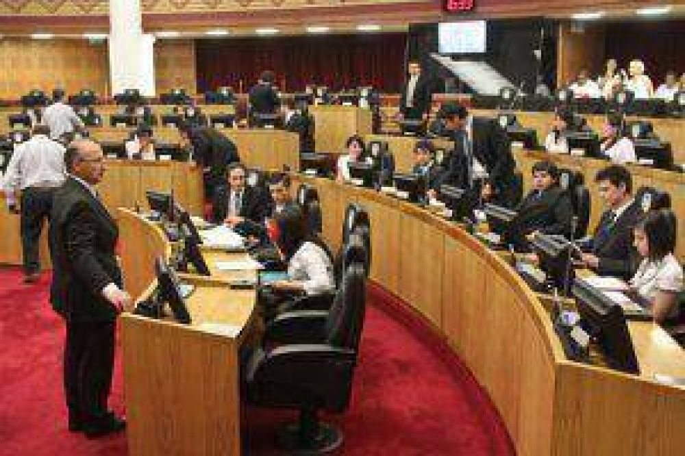 Taller de pr�ctica parlamentaria en la Legislatura 	