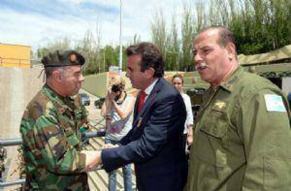 El Gobernador promete plata para todos los departamentos por igual