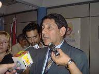 El Intendente Orlando Franco firmar� convenio para la construcci�n de plazas integradoras.