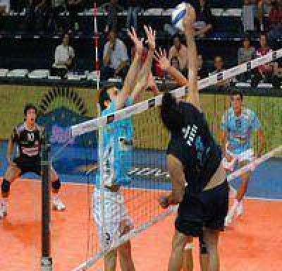 Un triunfo sufrido en el debut