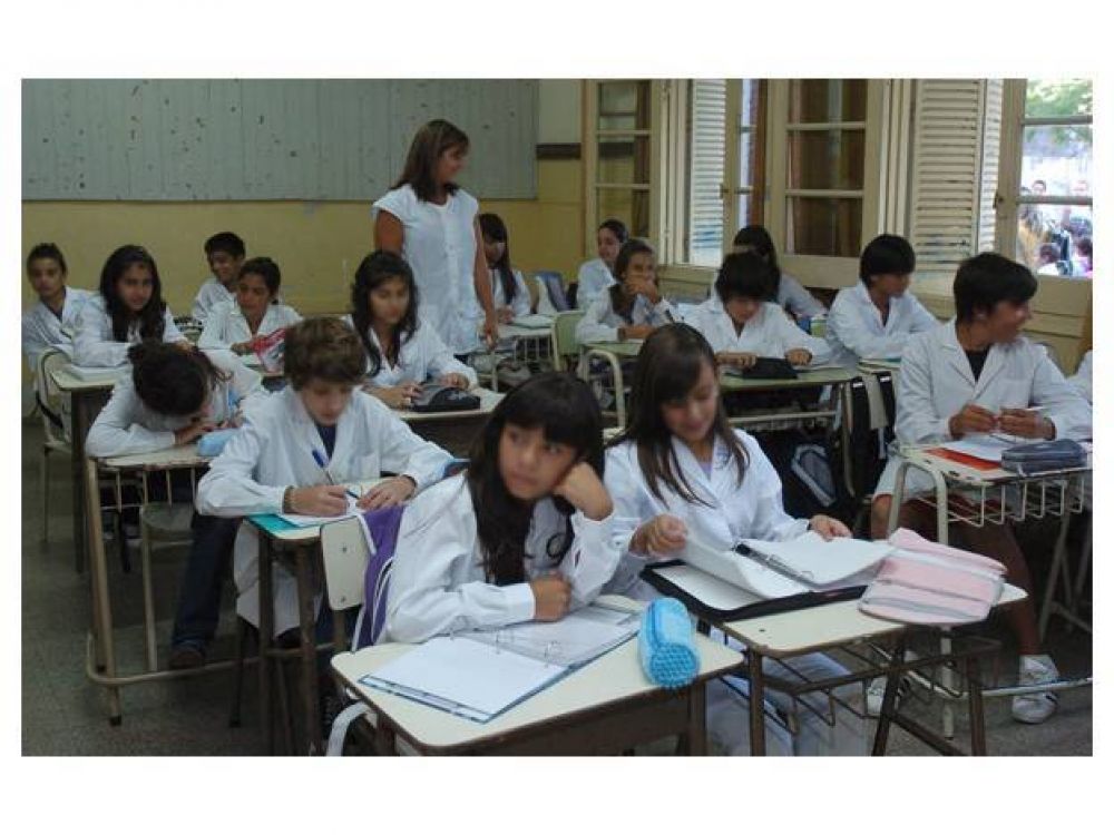 Las escuelas santafesinas no alcanzar�n los 180 d�as de clases seg�n el calendario anual