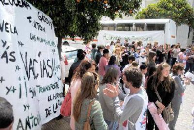  Corte, marcha y oferta municipal rechazada por los transportistas rurales