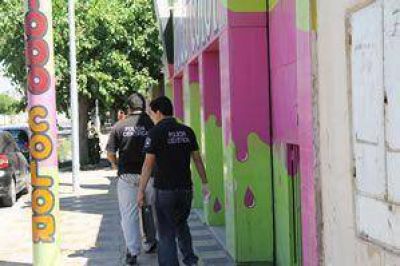 Polic�a frust� el asalto a una pinturer�a	
