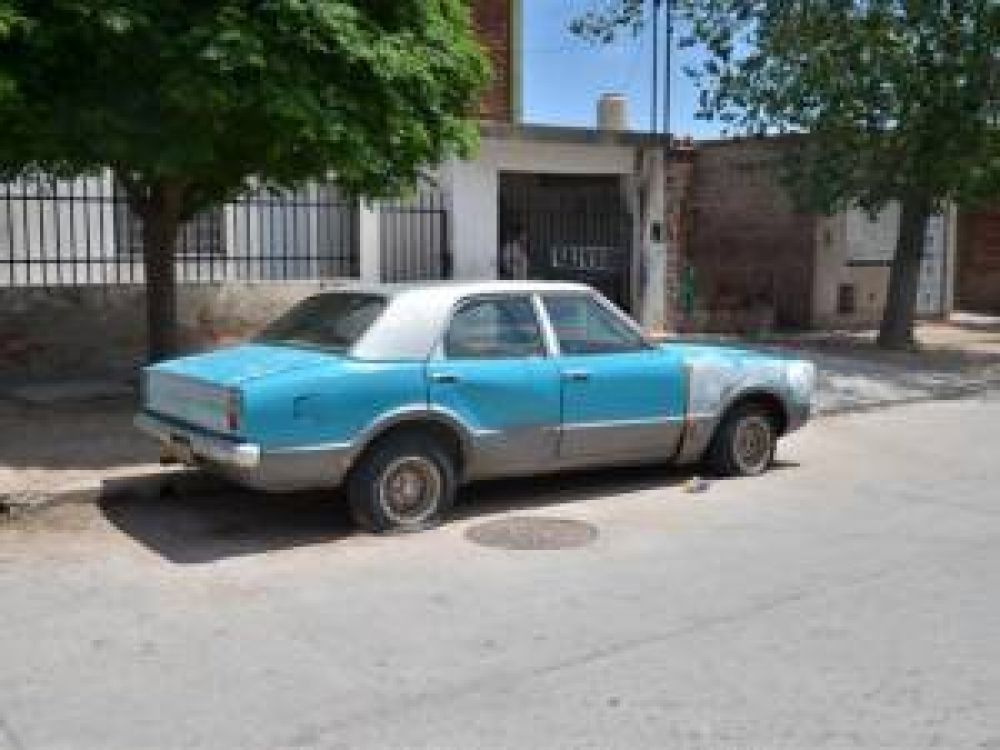 Levantar�n 40 autos abandonados en toda la ciudad de San Luis