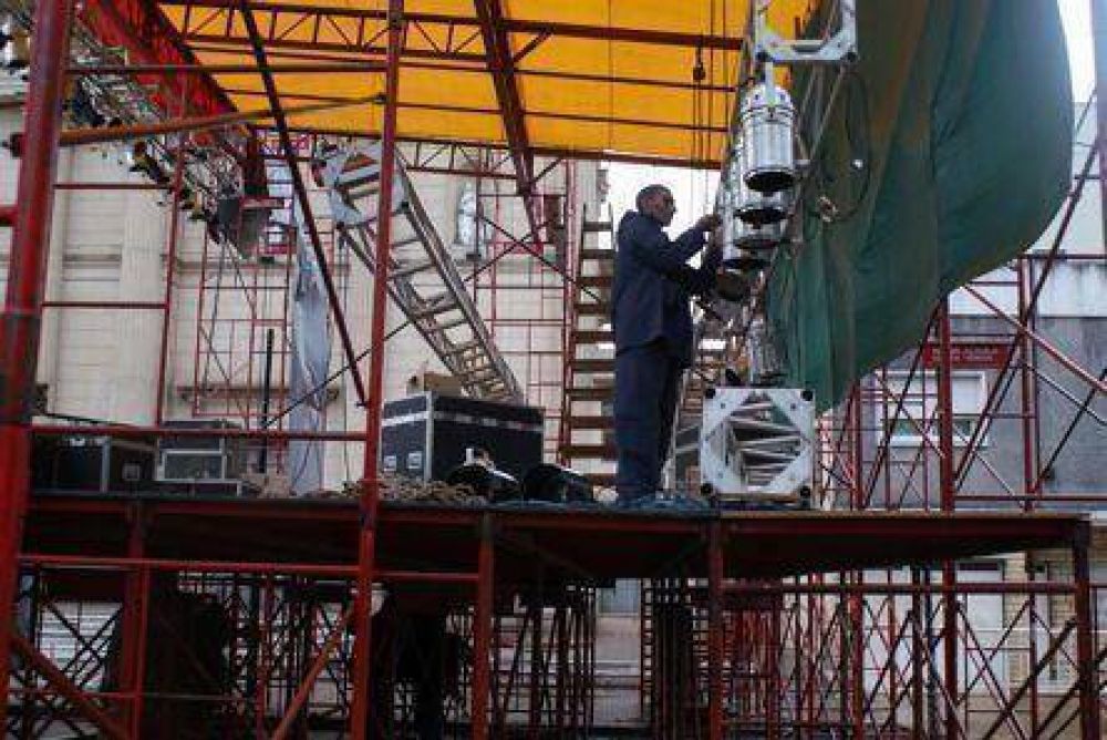 Reprogramaron los espect�culos al aire libre por las malas condiciones clim�ticas