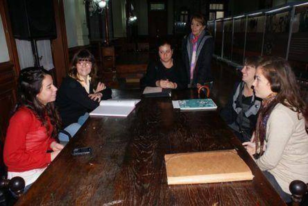 Preparan jornada para el D�a Internacional de lucha contra la violencia hacia la mujer