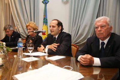 ASUMIERON LAS NUEVAS AUTORIDADES DEL COLEGIO DE ESCRIBANOS DE AZUL
